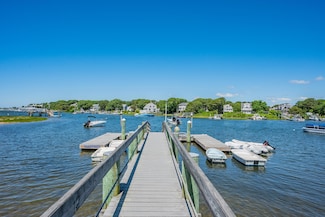 79 Neshobe Rd, Mashpee, MA 2649