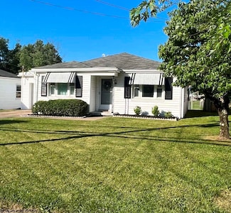 326 Johnson Ave, Bridgeport, WV 26330