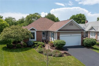 37 Hampshire Ln, Mendon, NY 14506