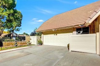 22813 Rio Clara Dr, Valencia, CA 91354