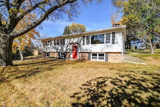 5306 Russett Rd, Madison, WI 53711