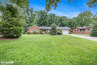 3480 Devonshire St, Sterling Heights, MI 48310