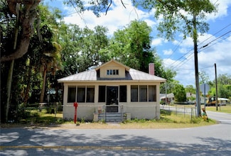 580 Ronnoc Ln, New Smyrna Beach, FL 32168