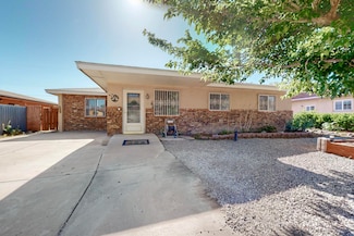 1517 55th St NW, Albuquerque, NM 87105