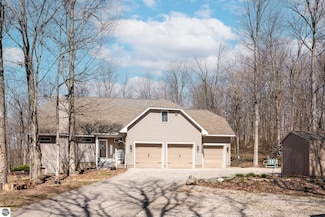 1776 W Burnley Ln, Maple City, MI 49664
