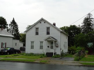 60 Mohican St, Glens Falls, NY 12801
