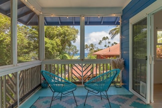 568 Hana Hwy Unit B, Paia, HI 96779