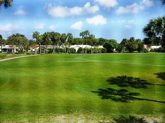 2420 Country Club Blvd Unit 208-D, Deerfield Beach, FL 33442