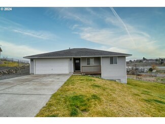 1317 SW 12th Ct, Pendleton, OR 97801