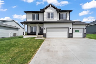 16435 Deerview Dr, Urbandale, IA 50323