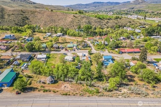 7 Mill Dr, Tonasket, WA 98855