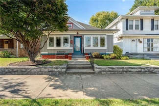 1729 E Spring St, New Albany, IN 47150