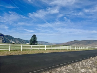 44110 Covey Ln, Wilbur, WA 99185