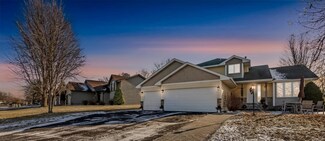 537 Heights Rd NW, Saint Michael, MN 55376