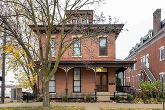 1192 Locust St, Dubuque, IA 52001