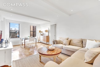 136 Waverly Place Unit 6E, New York, NY 10014