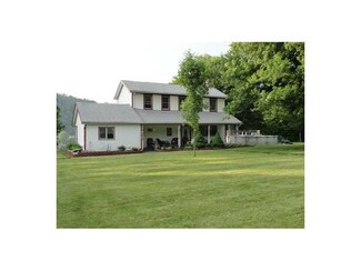 142 1st St, Georgetown, PA 15043