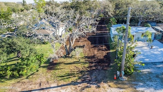 2803 Saxon Dr, New Smyrna Beach, FL 32169