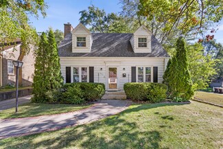 203 Vale Ave, Rockford, IL 61107
