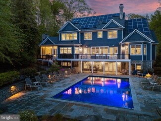 71 Wallace Manor Rd, Edgewater, MD 21037
