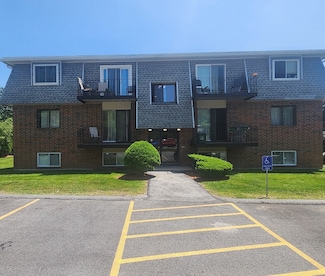 176 Maple Ave Unit 2-1, Rutland, MA 01543