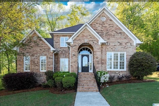 7509 Surrey Ln, Trussville, AL 35173