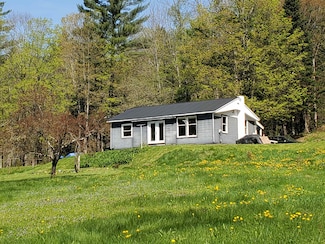 158 Tucker Brook Rd, Hancock, VT 05748