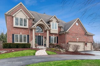 4240 Clearwater Ln Unit 2, Naperville, IL 60564