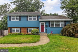 70 Pleasant Valley Dr, West Deptford, NJ 08096