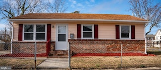 301 W Chesapeake Ave, Crisfield, MD 21817