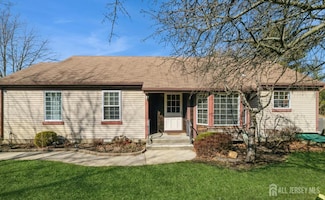 153 Concordia Cir, Monroe Township, NJ 08831