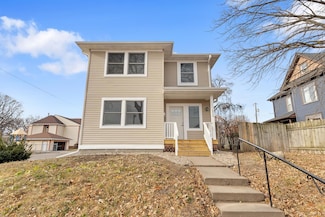 1313 Irving Ave N, Minneapolis, MN 55411