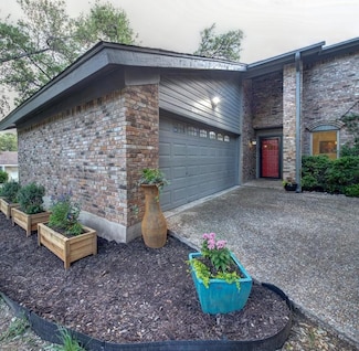 11408 Spicewood Pkwy, Austin, TX 78750