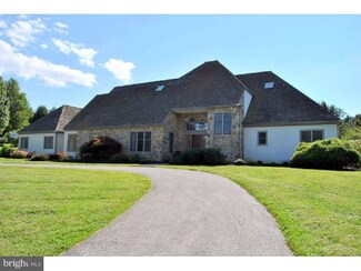 14 Houndstooth Ln, Chester Springs, PA 19425