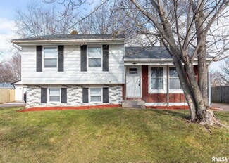 1804 W 54th St, Davenport, IA 52806