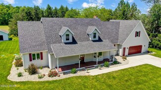2639 Cremean Rd, Lima, OH 45807