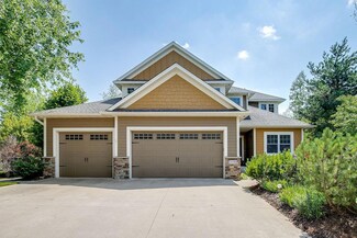 3190 Mulligan Ln, Chaska, MN 55318