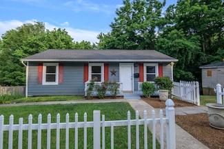 23 Fuller St, Lexington, VA 24450