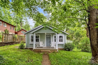 510 Azalea Ave, Black Mountain, NC 28711