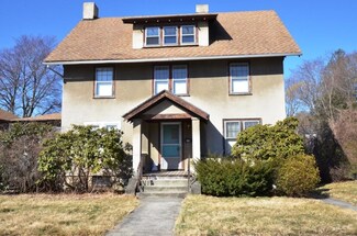 32 Moore Ave, Worcester, MA 01602