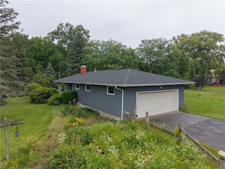 2105 Ireland Rd, Brockport, NY 14420