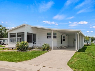 5801 Naples Dr, Zephyrhills, FL 33540