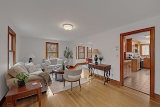 37 Pepperell Rd, Groton, MA 01450