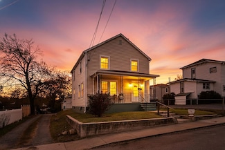 712 Nelson St, Staunton, VA 24401