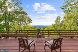 116 Mossy Rock Ln, Linden, VA 22642