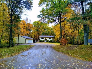 N6450 Ellsworth Lake Dr, Spooner, WI 54801