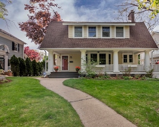 2318 Glenwood Dr, Kalamazoo, MI 49008