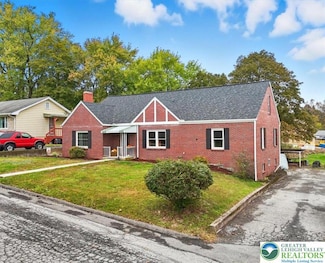 18 Cumberland Ave, Tamaqua, PA 18252