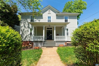 921 Cherry Ave, Charlottesville, VA 22903