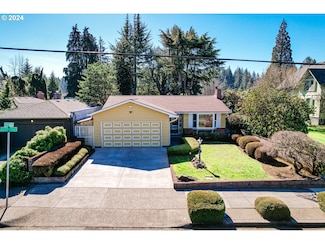 6670 SE Stark St, Portland, OR 97215